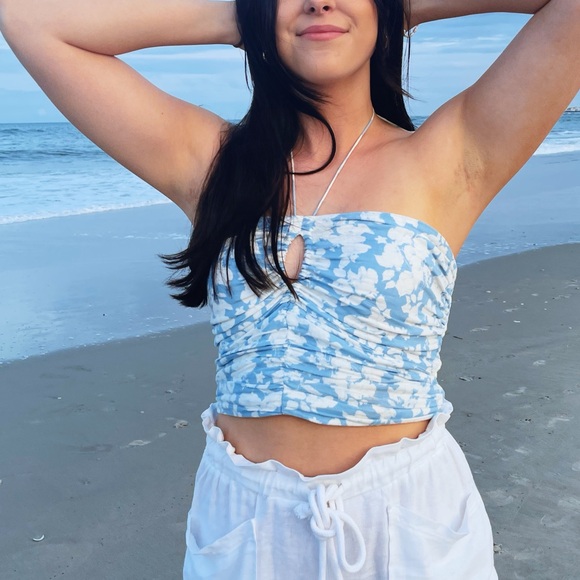 Abercrombie beach halter top - Picture 4 of 4